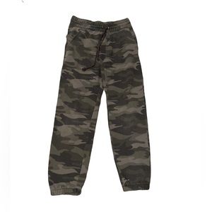 Wild Fable green camo sweatpants with draw string